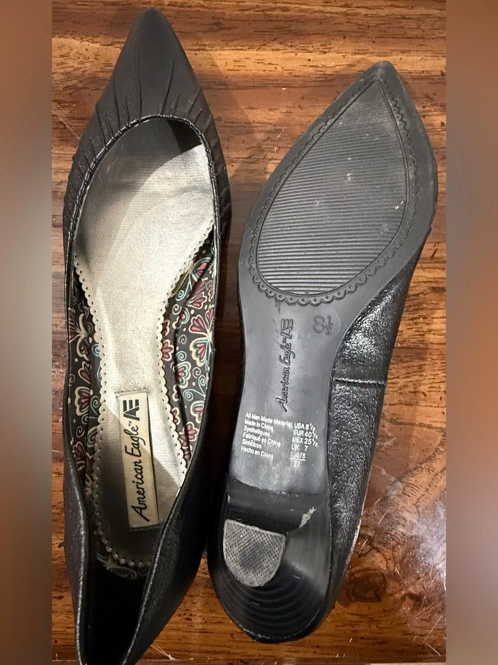 American Eagle Outfitters Black Pointed Toe Ballet Flats